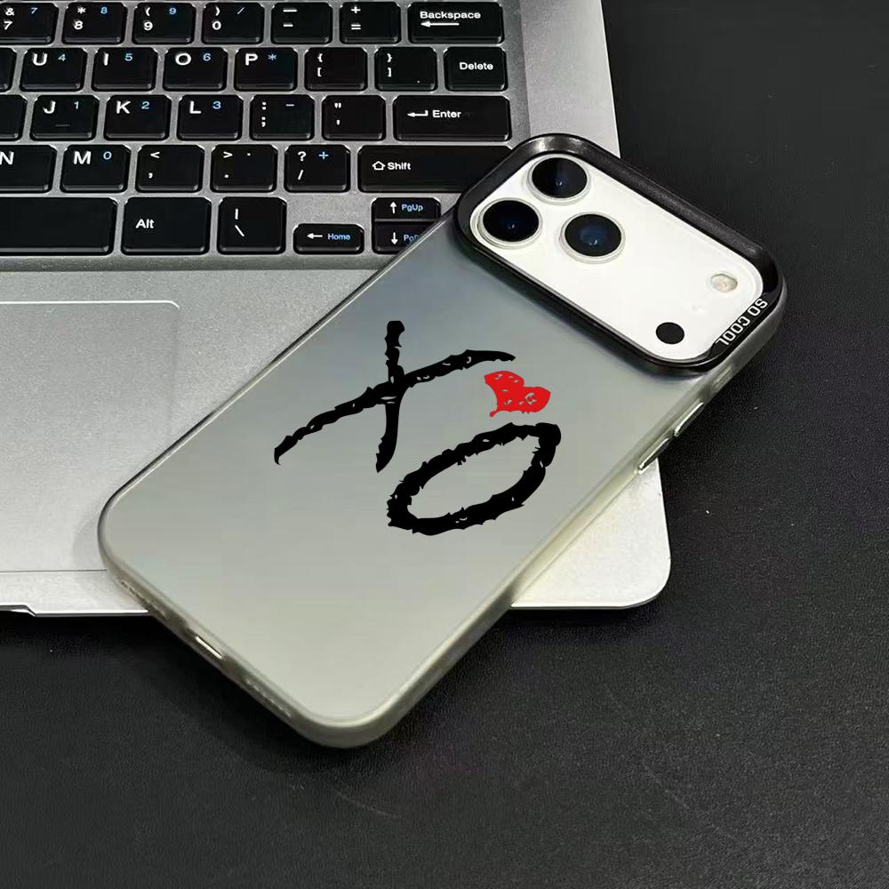 Rapper Singer The W-Weeknd Pho - đánh giá và giá Apple Iphone 15 Pro Max